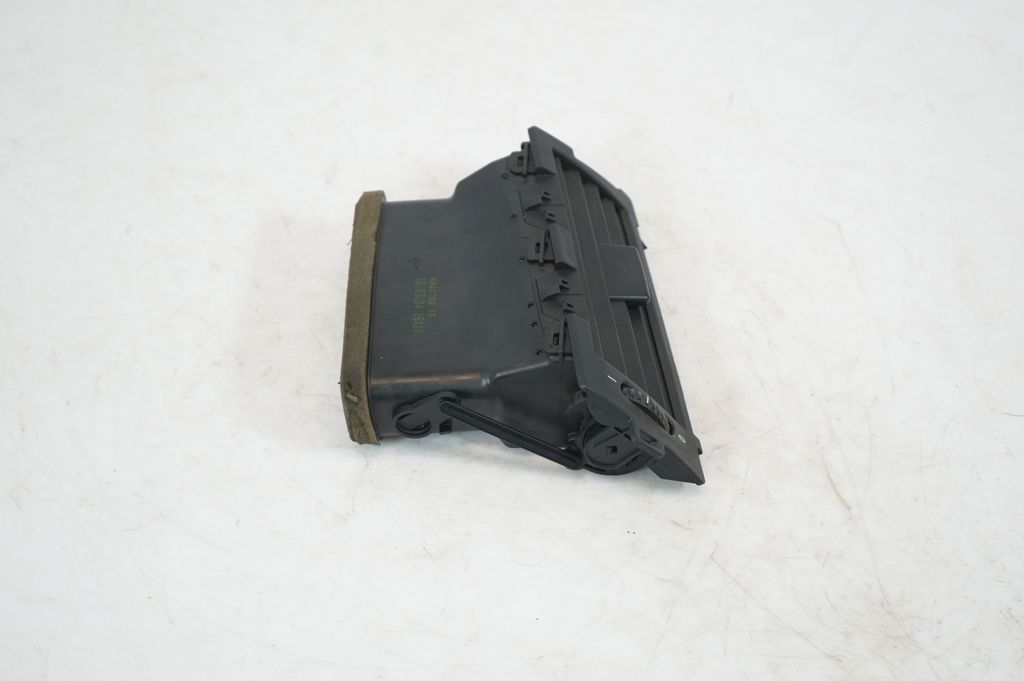 Dashboard side air vent grill/cover trim (4)