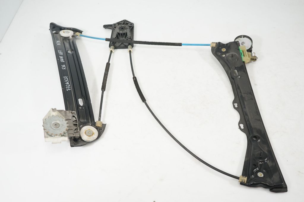 Front door window regulator with motor (4)