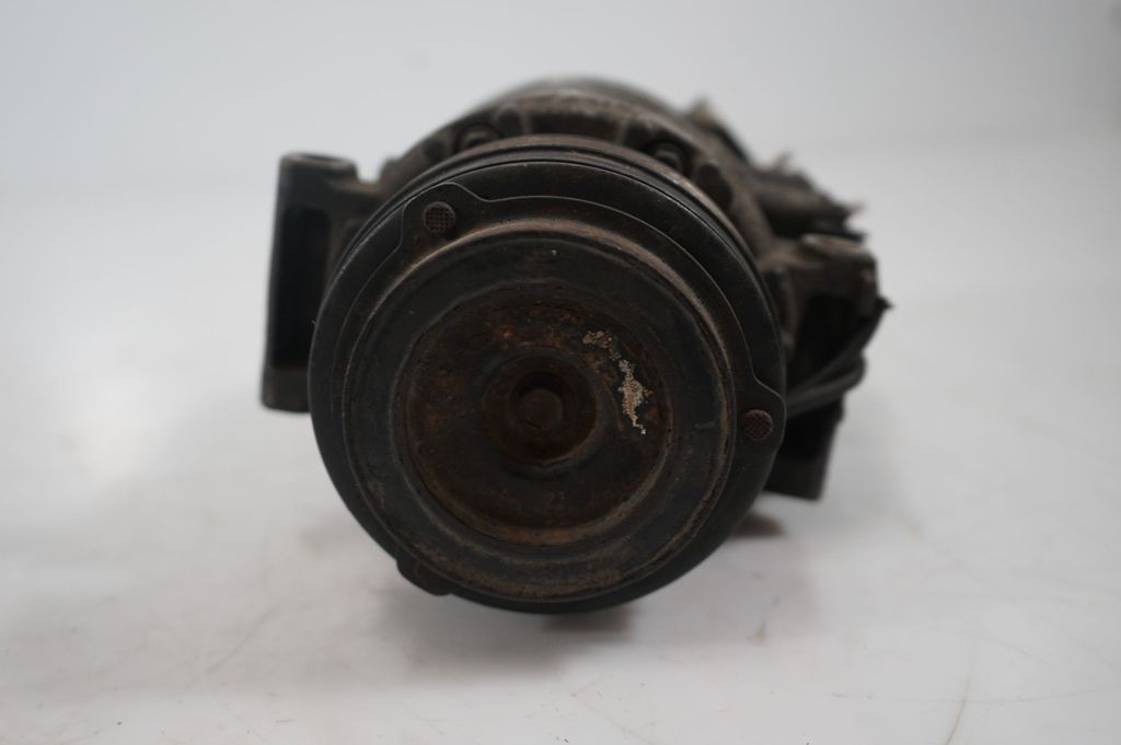 Air conditioning (A/C) compressor (pump) (6)