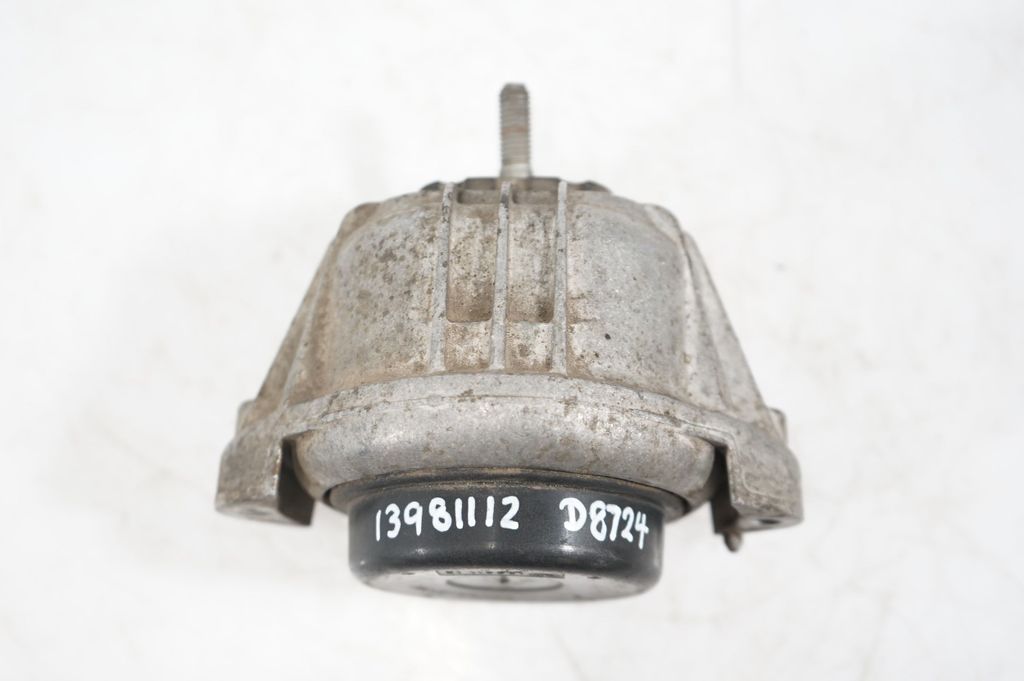 Engine mount bracket (8)