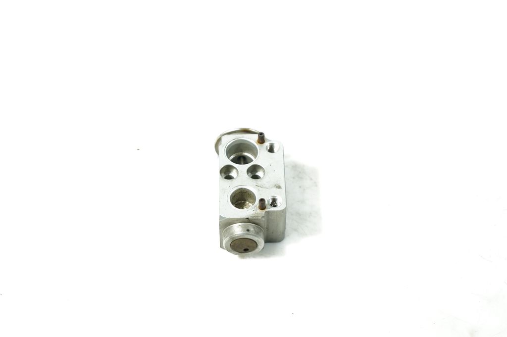 Air conditioning (A/C) expansion valve (4)