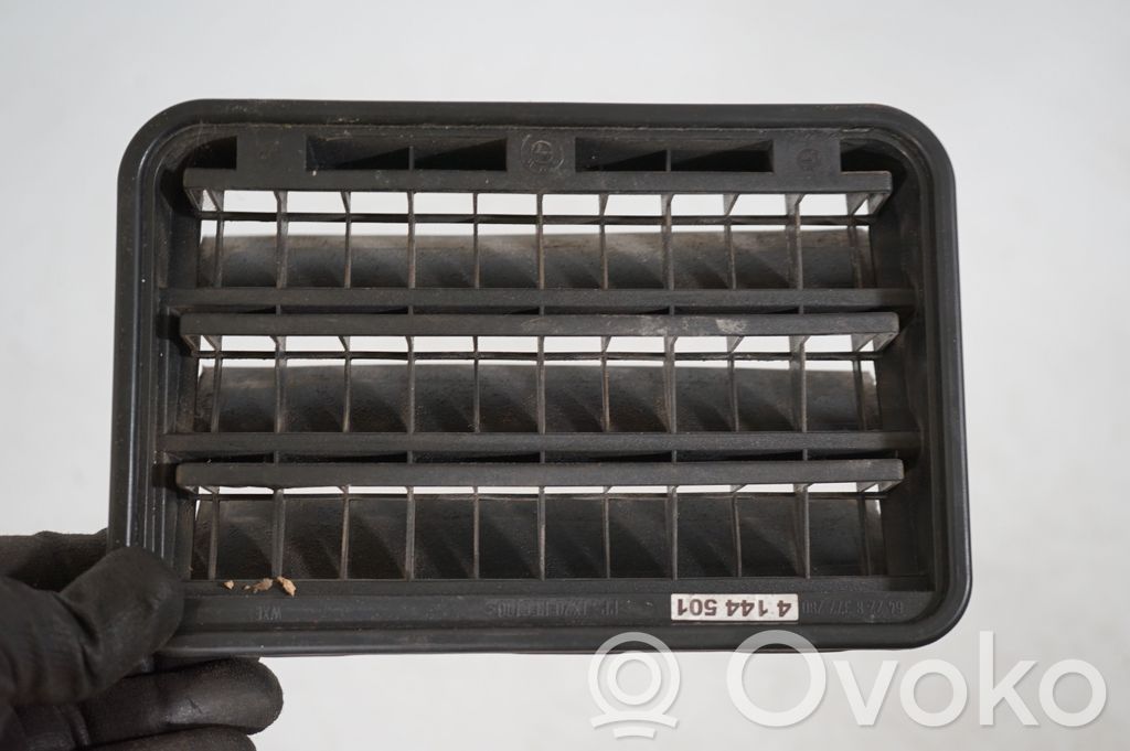 Quarter panel pressure vent (6)