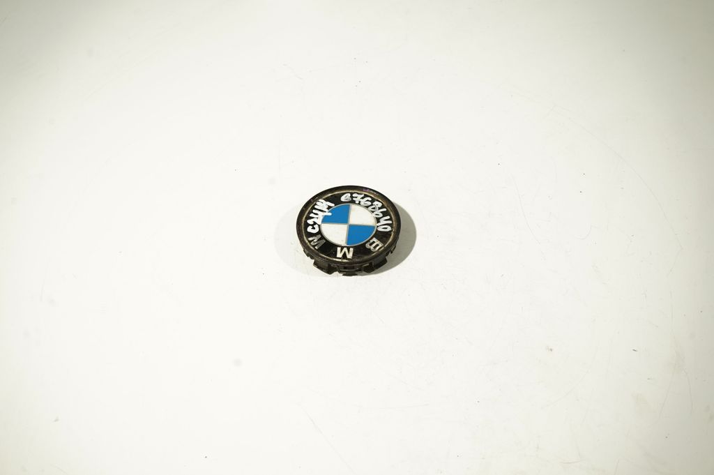 Original wheel cap (4)