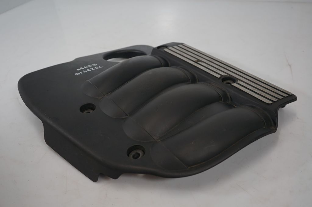 Engine cover (trim) (7)