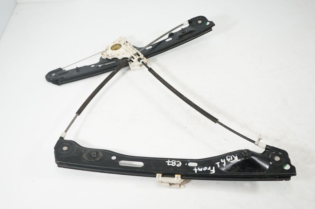 Front door window regulator with motor (5)