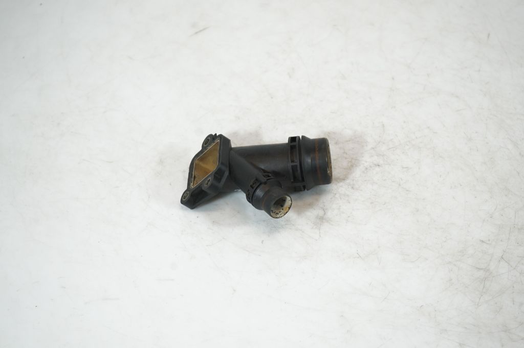 Engine coolant pipe/hose (5)