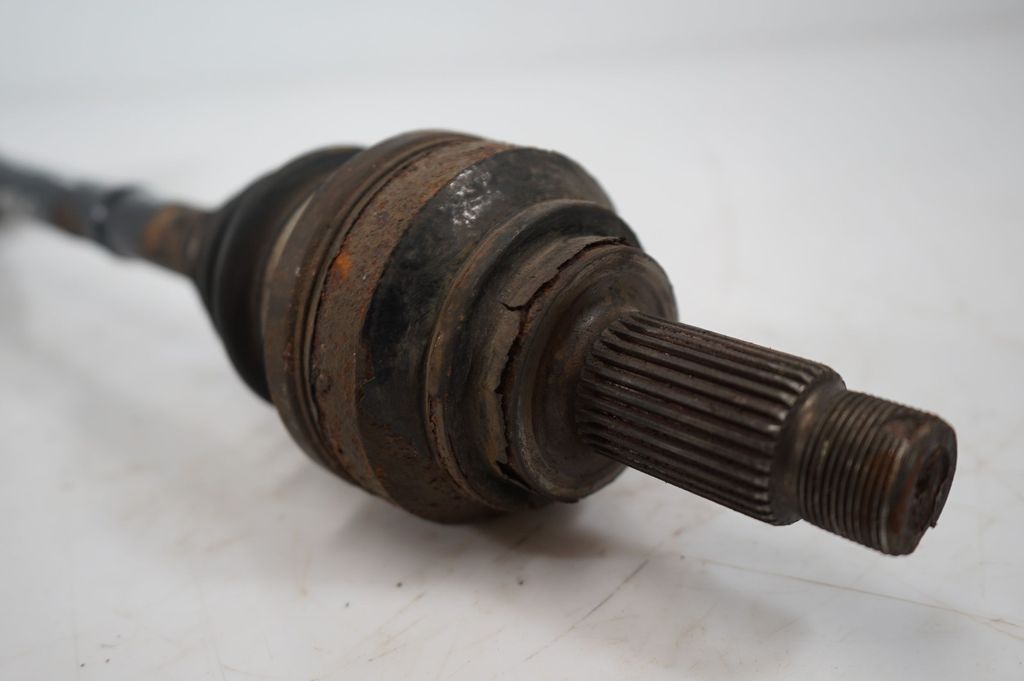 Rear driveshaft (4)