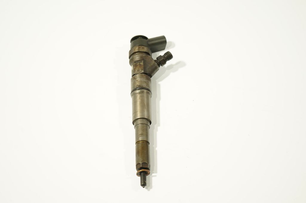 Fuel injector