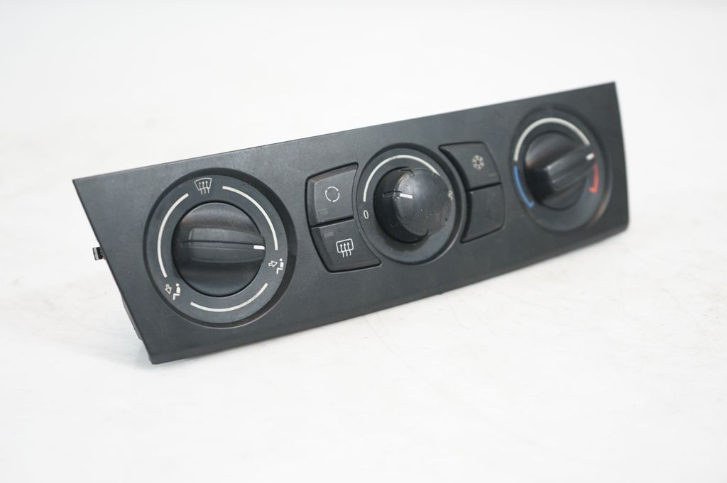 Climate control unit (7)