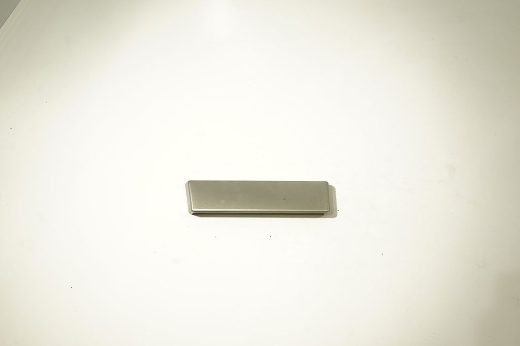 Dashboard glove box trim
