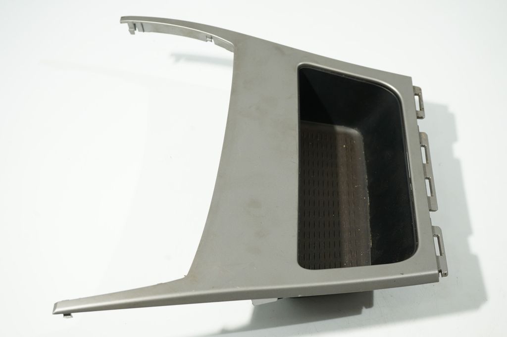 Glove box central console (4)