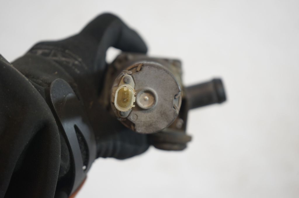 Electric auxiliary coolant/water pump (6)