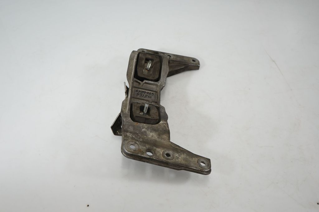 Gearbox mounting bracket (2)