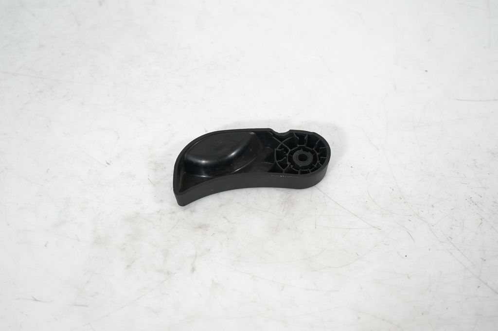 Engine bonnet (hood) release handle (5)