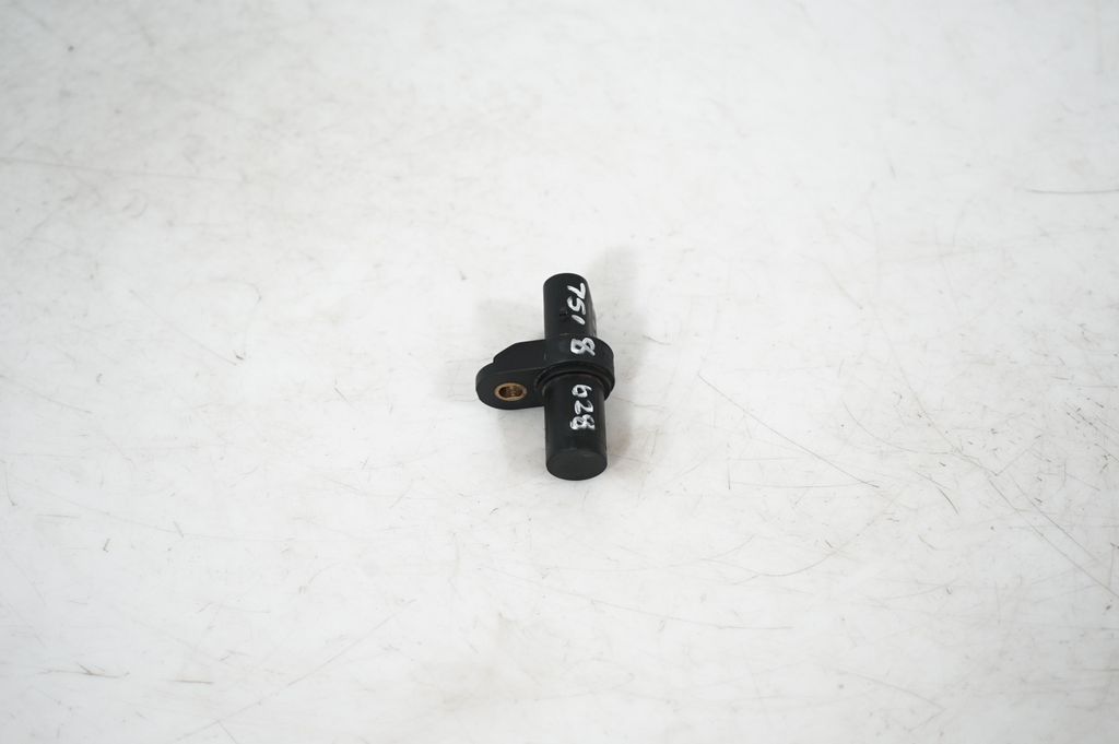 Camshaft position sensor (2)