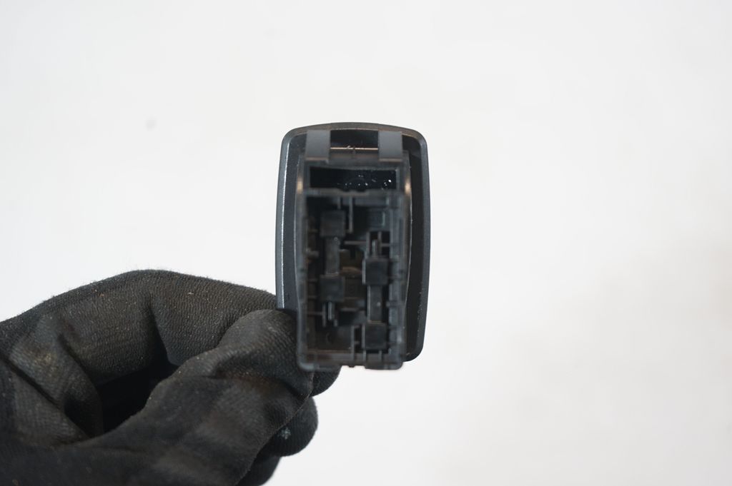Electric window control switch (6)