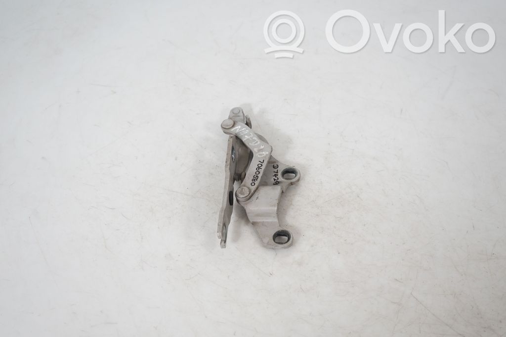 Engine bonnet/hood hinges (2)