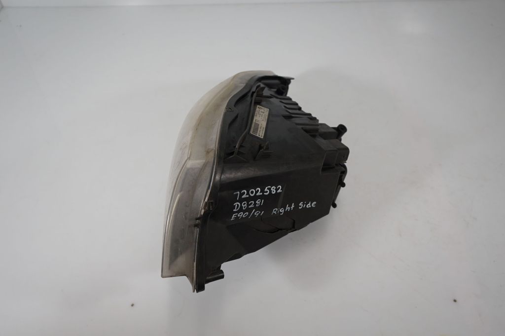 Headlight/headlamp (2)