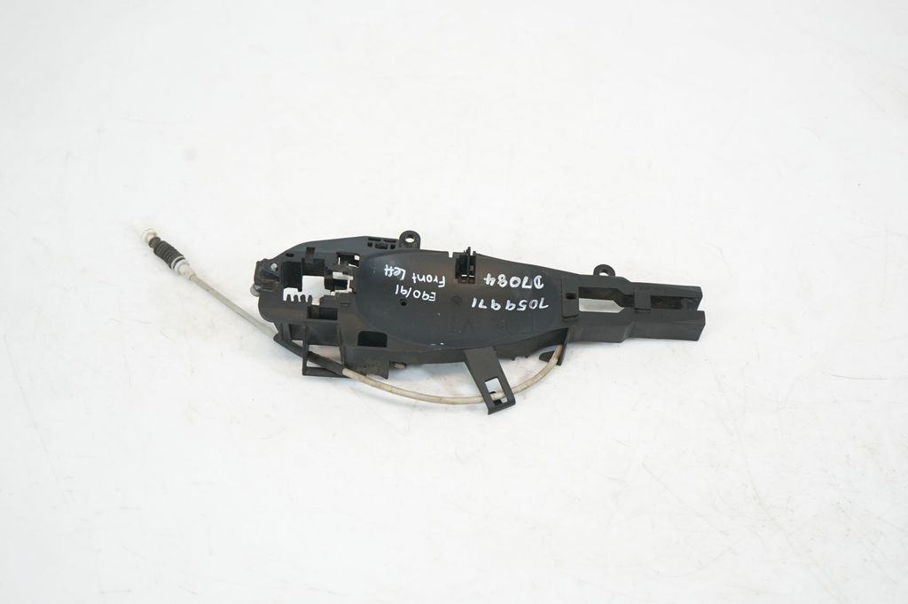 Front door exterior handle/bracket (3)