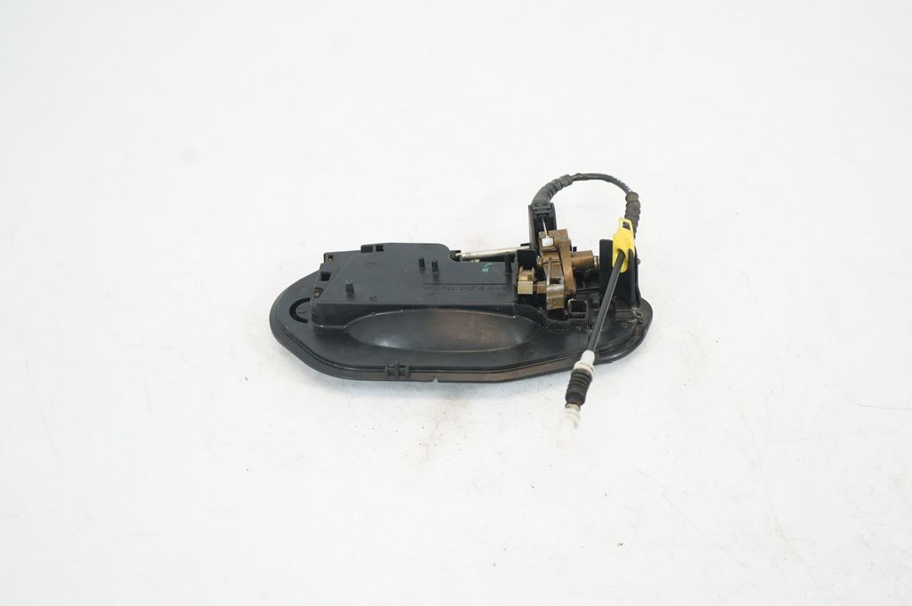 Rear door exterior handle (5)