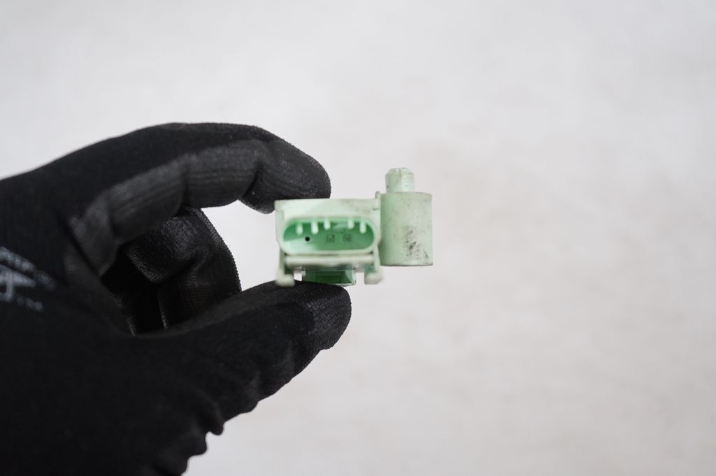 Airbag deployment crash/impact sensor (7)