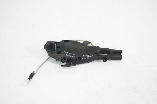 Front door exterior handle/bracket