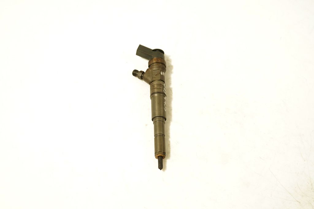 Fuel injector (5)