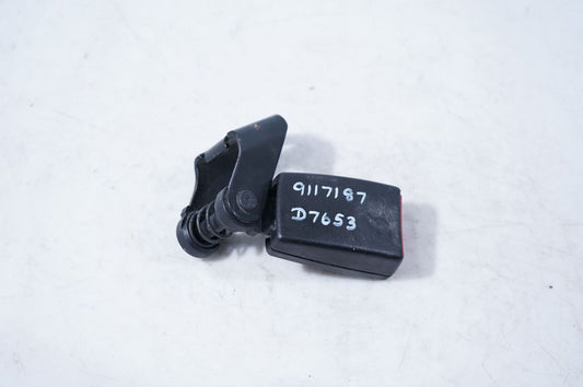 Rear seatbelt buckle
