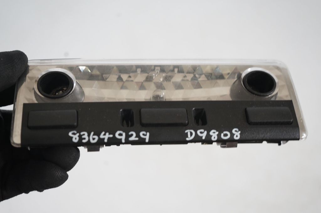 Front seat light (7)