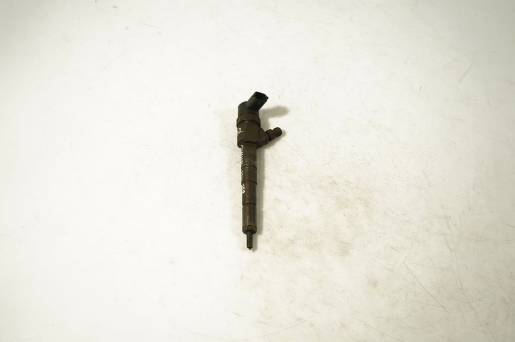 Fuel injector (5)