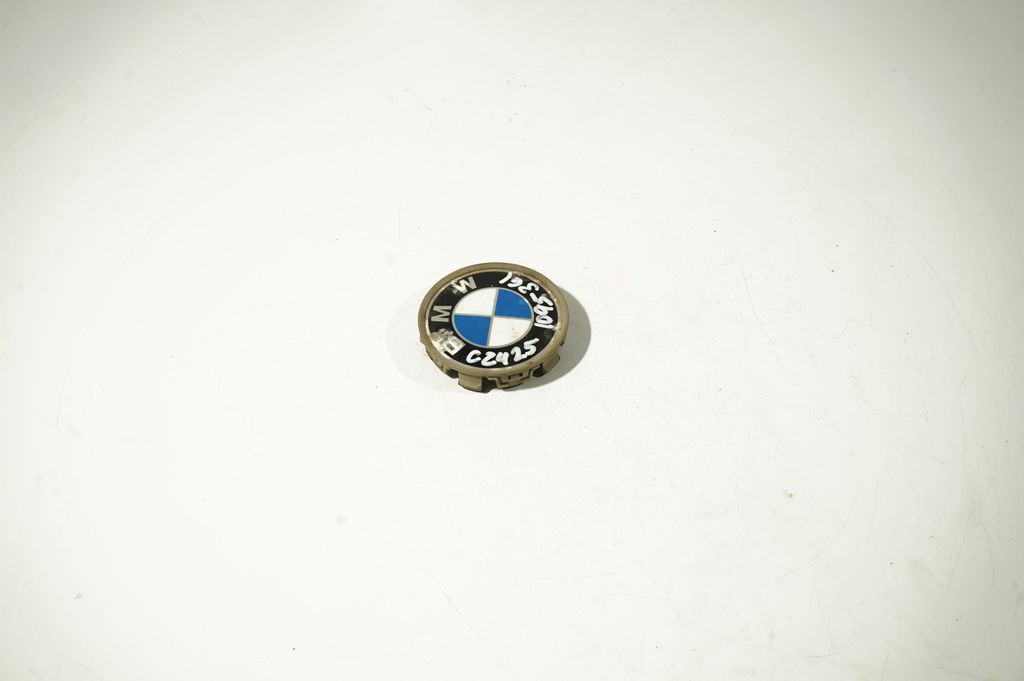 Original wheel cap (4)