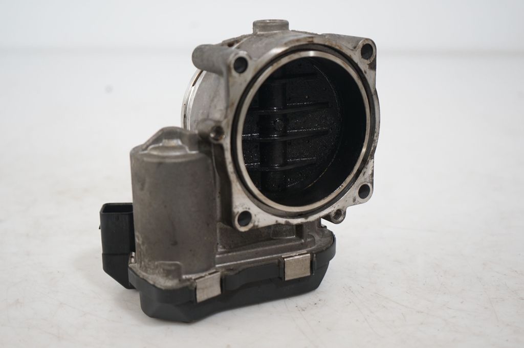 Throttle valve (6)