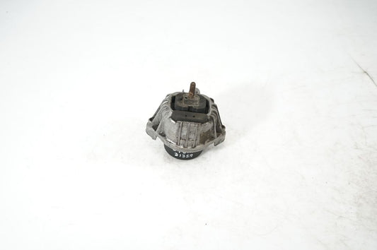 Engine mount bracket