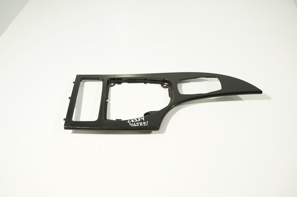 Gear shifter surround trim plastic (2)