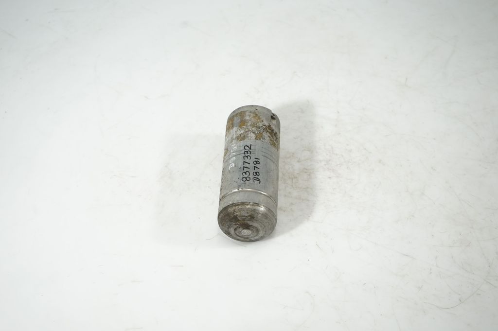 Air conditioning (A/C) air dryer (4)