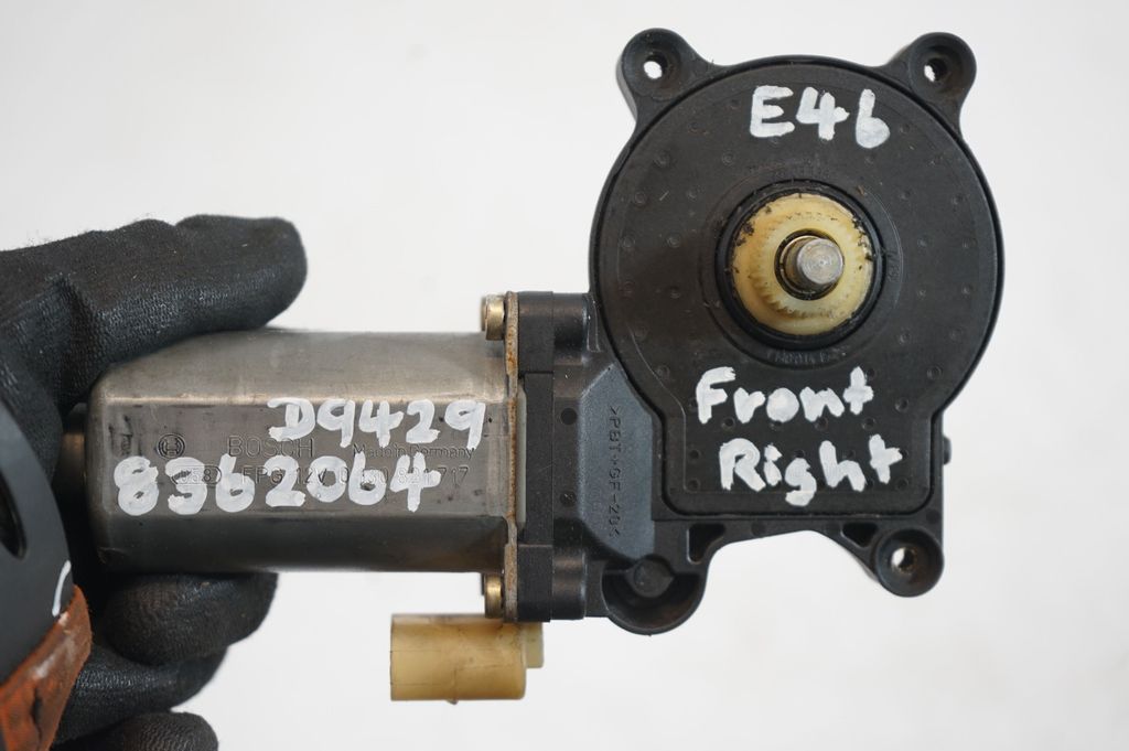 Front door window regulator motor (8)