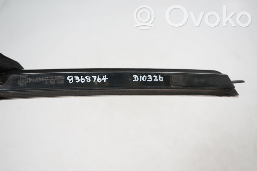 Third/center stoplight (10)