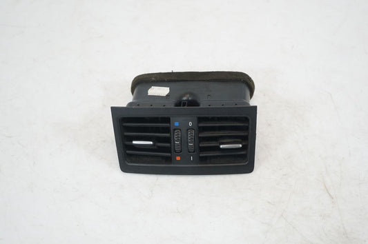 Rear air vent grill