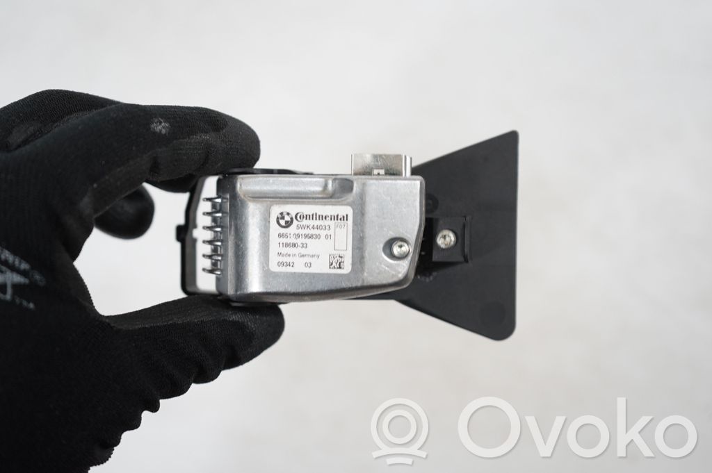 Central locking switch button (8)