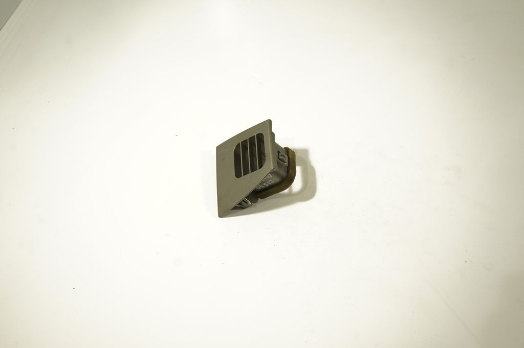 Dashboard side air vent grill/cover trim (2)