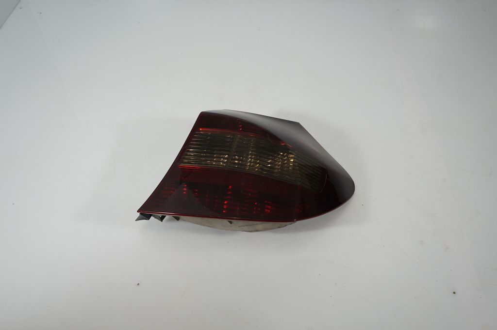 Rear/tail lights (2)