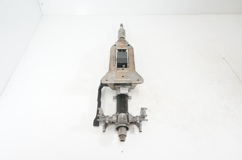 Steering wheel axle (5)