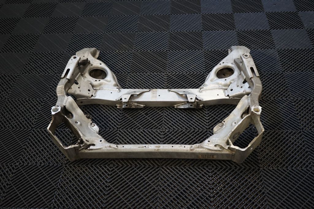 Front subframe (3)