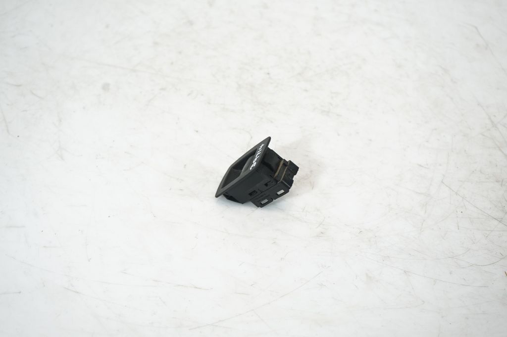 Electric window control switch (2)