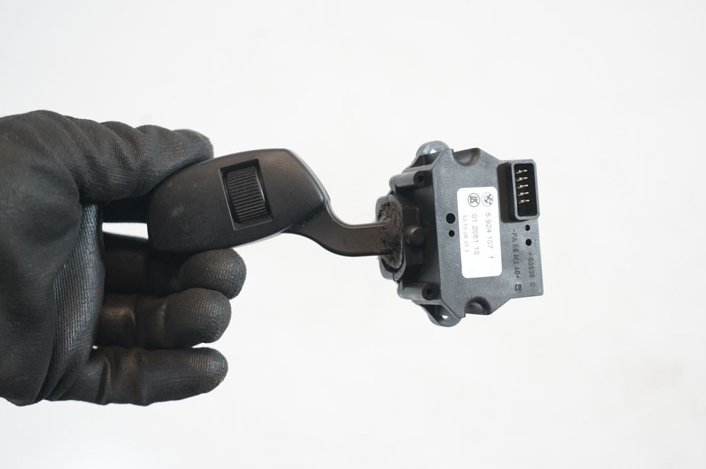 Wiper control stalk (6)