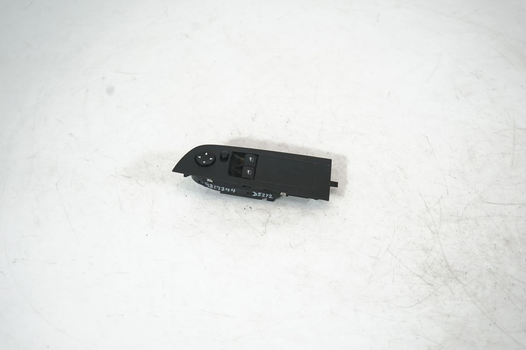 Electric window control switch (4)