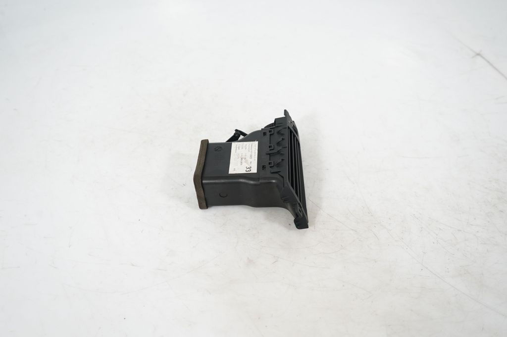 Dashboard side air vent grill/cover trim (4)