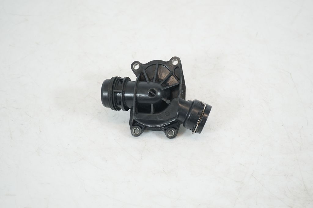 Thermostat/thermostat housing