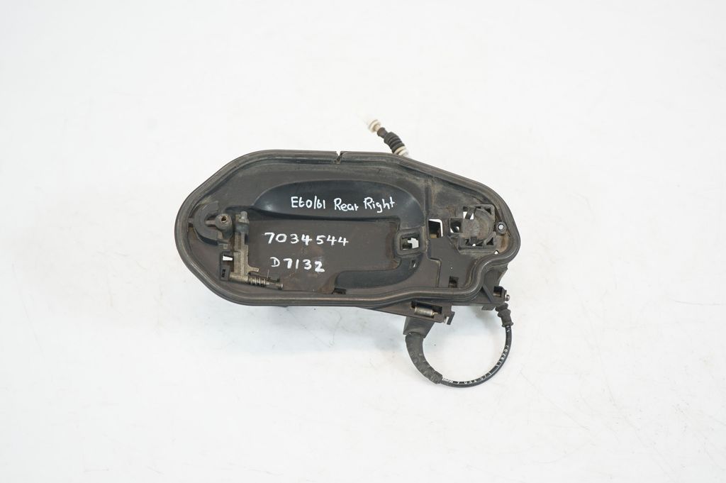 Rear door exterior handle