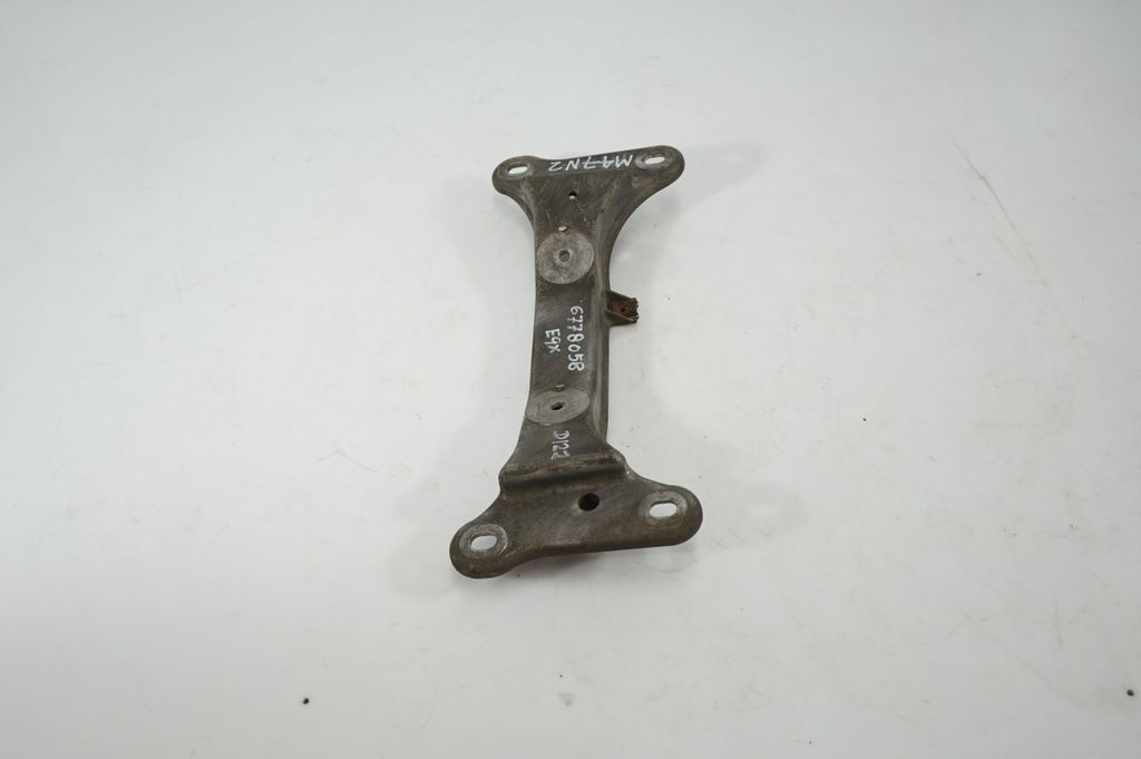 Gearbox mounting bracket (2)